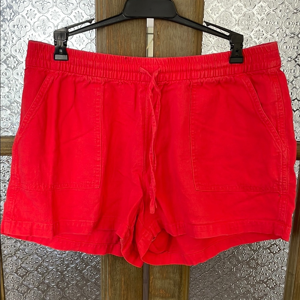 Women's J. Crew Coral Linen Draw String Shorts - Size M